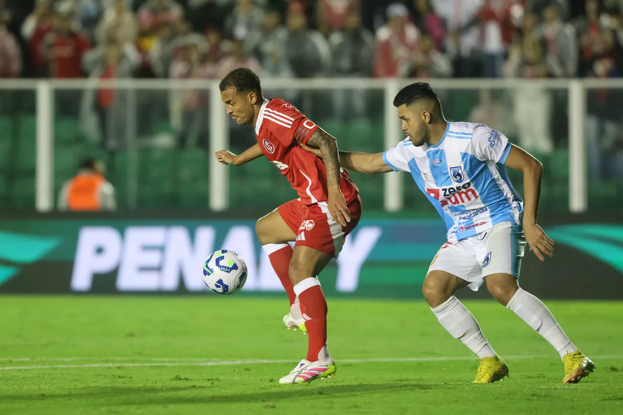 Alan Patrick perdeu dois pênaltis no jogo, mas marcou um dos gols do Inter