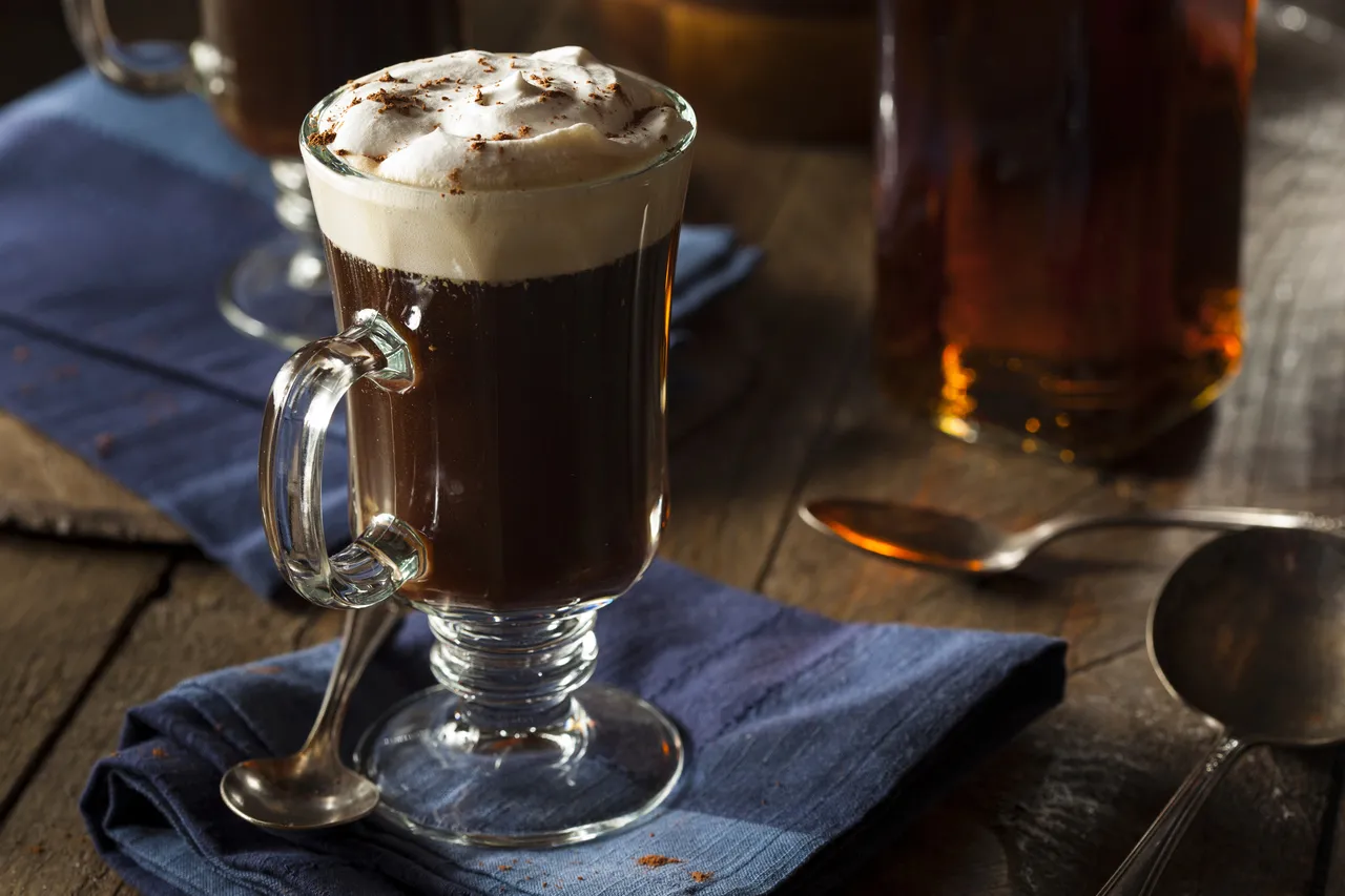 Sorvete e café se unem para fazer a bebida tradicional