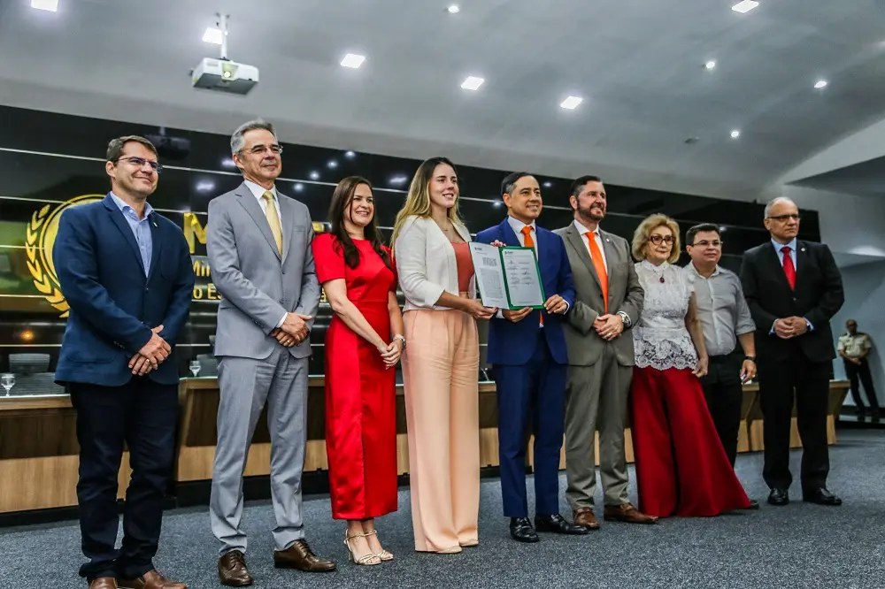 Governo do Ceará firma acordo no Maio Laranja e reforça proteção à infância