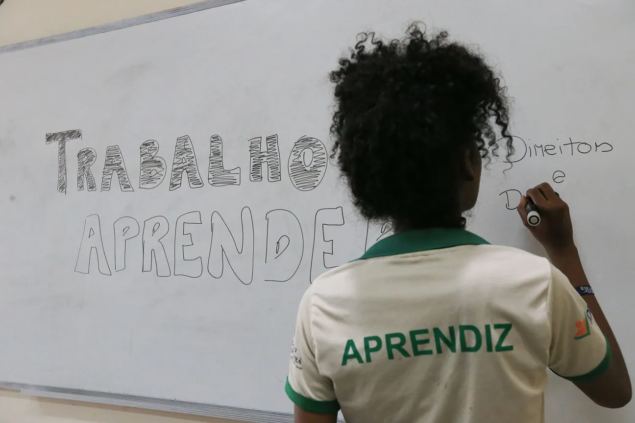 Alunos saem de curso técnico com diploma de Ensino Médio e qualificação para o mercado de trabalho
