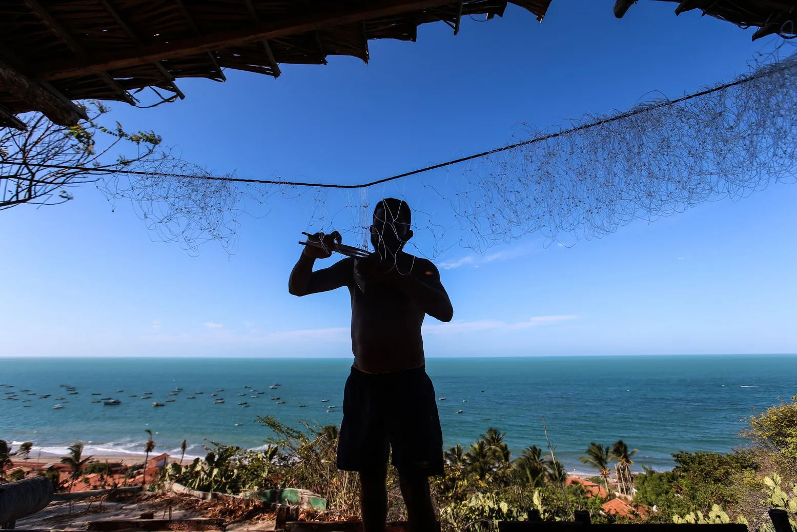 Falta de organização do litoral pode comprometer atividades como a pesca e o turismo