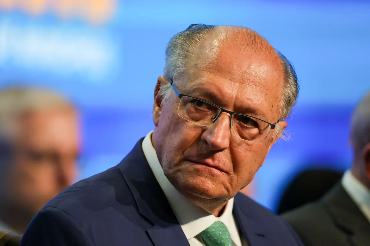 Geraldo Alckmin em evento como vice-presidente do Brasil
