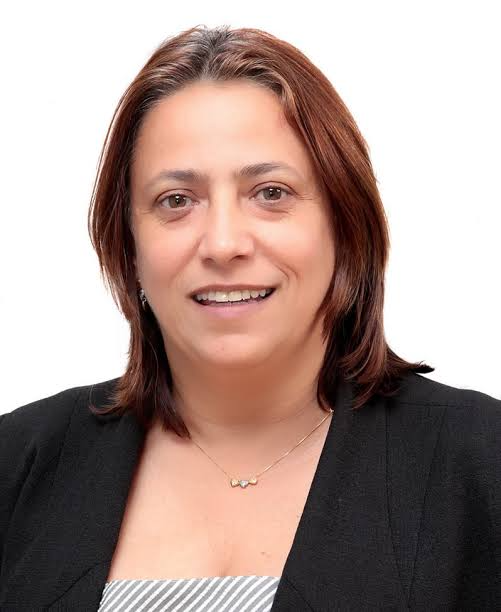 Toinha Rocha é advogada