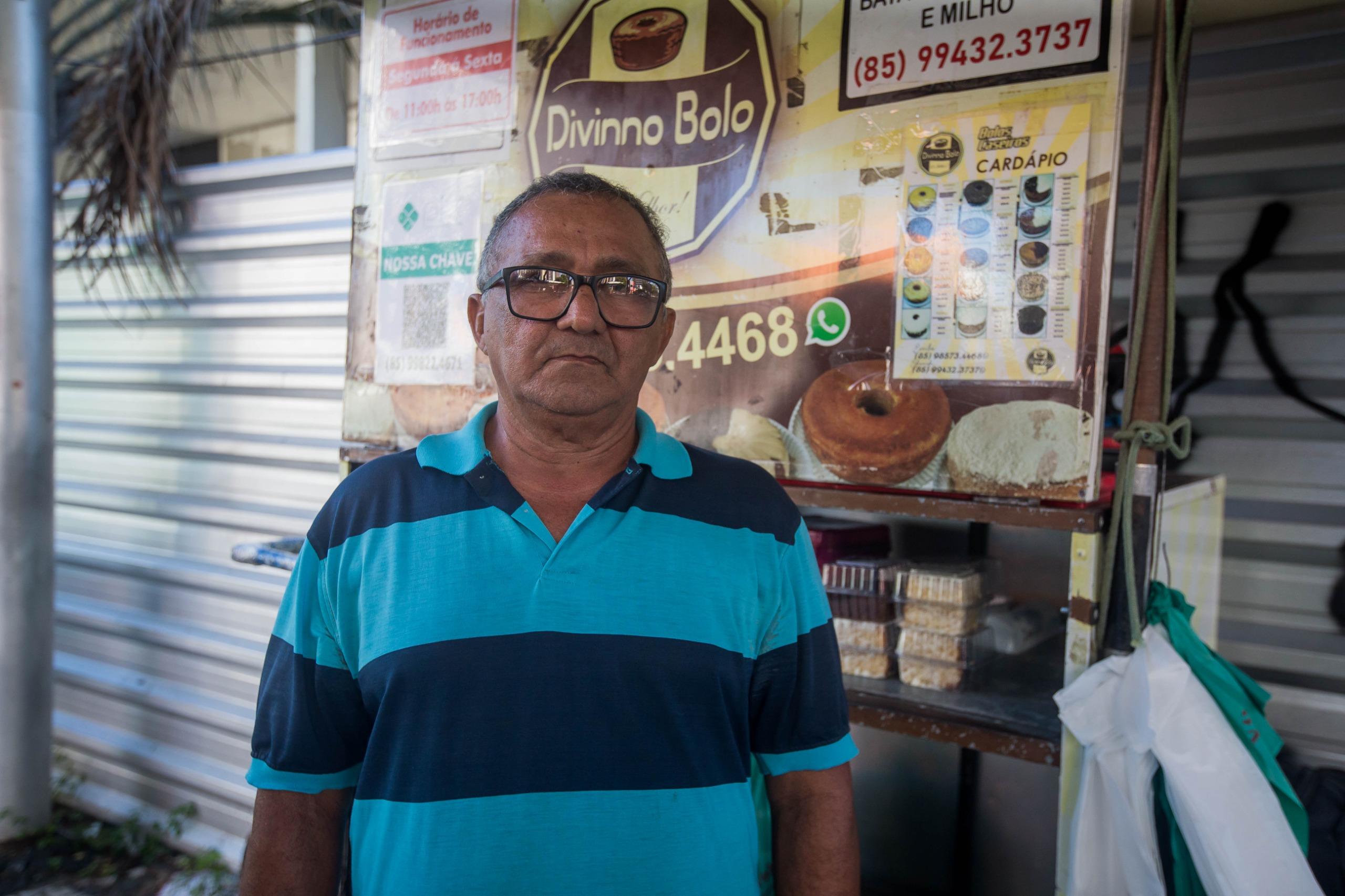 José Edinardo, comerciante ambulante da Barão de Studart
