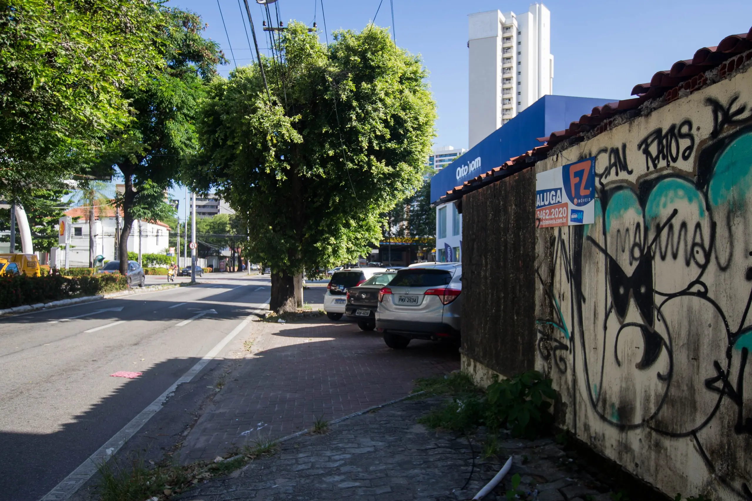 Loja para aluguel na avenida Barão de Studart