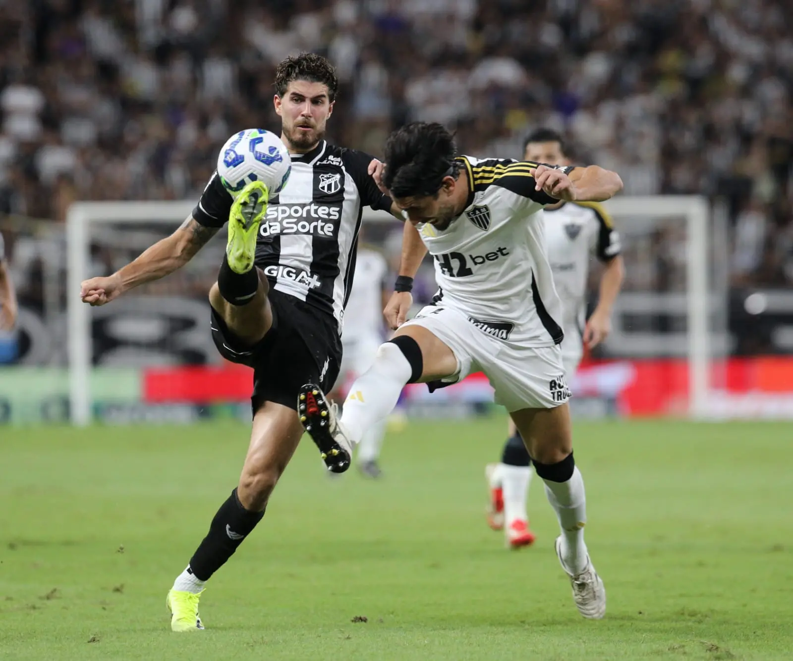 Foto de Pedro Raul durante Ceará x Atlético-MG na Série A do Brasileirão