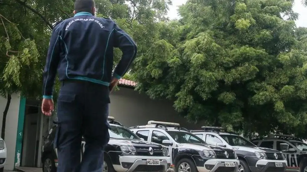 policial militar ceara arma