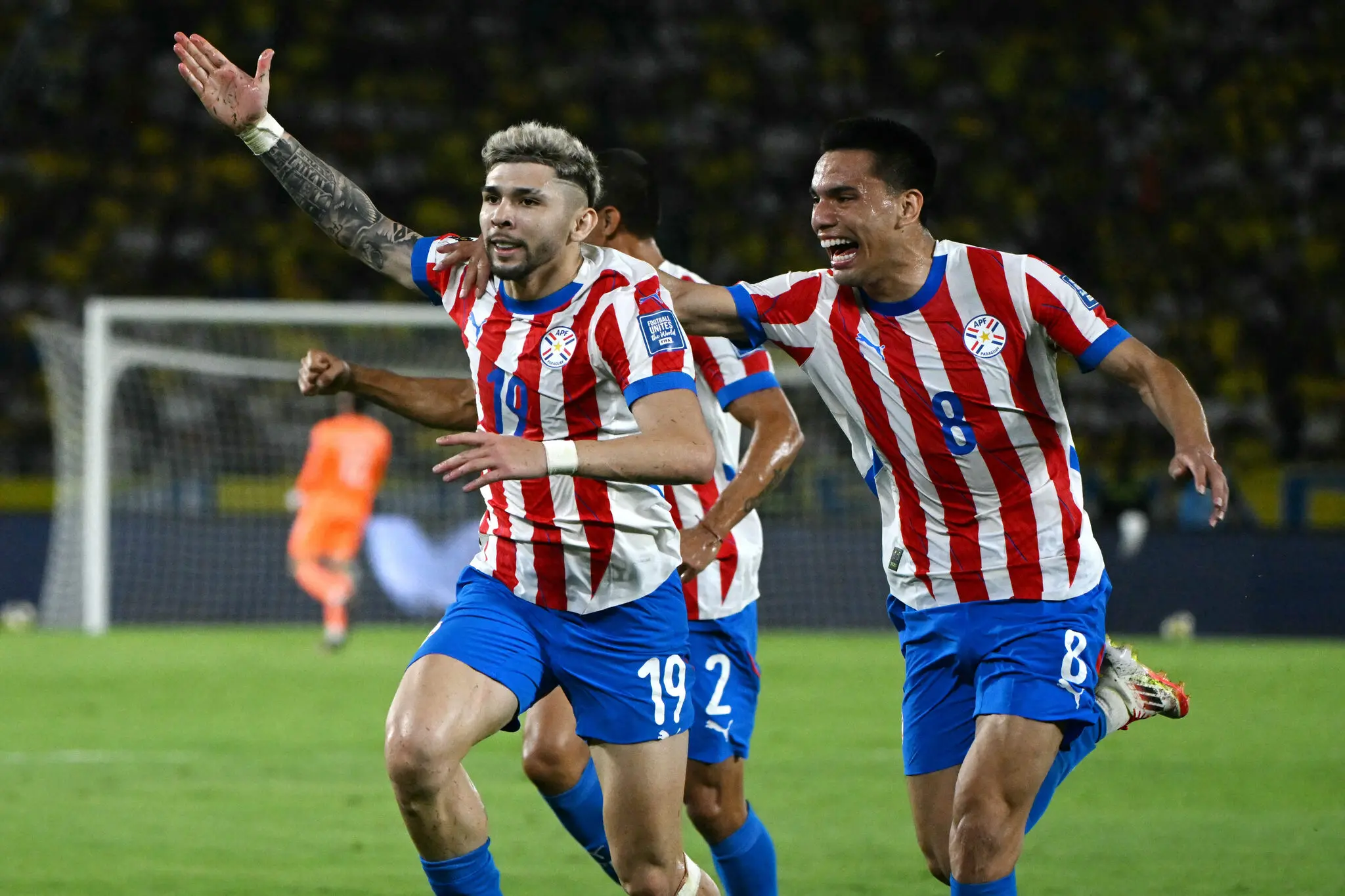 Foto de jogadores da Seleção do Paraguai que vai enfrentar o Uruguai pelas eliminatórias da Copa do Mundo 2026.