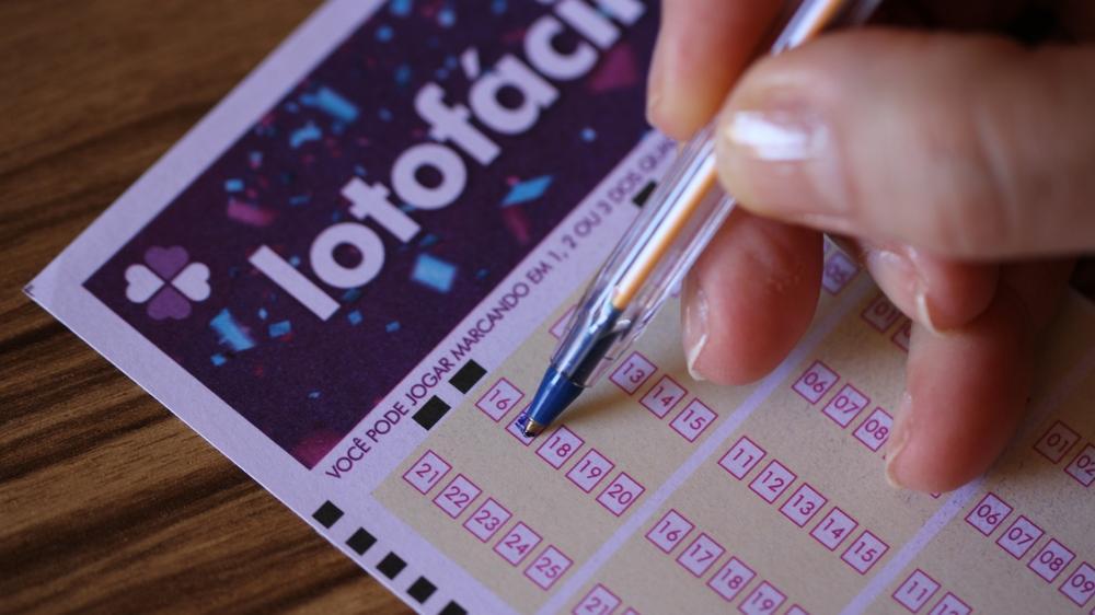 Na imagem, bilhete preenchido da Lotofácil