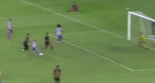 Foto de suposto erro de arbitragem polêmico em jogo do Iguatu na Série D