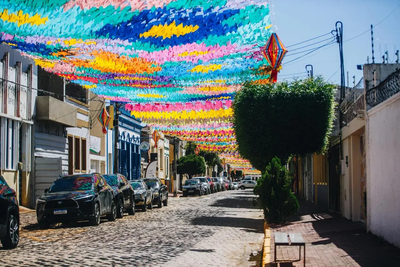 Rua do Vídeo, no Centro de Barbalha, é uma das principais da festa