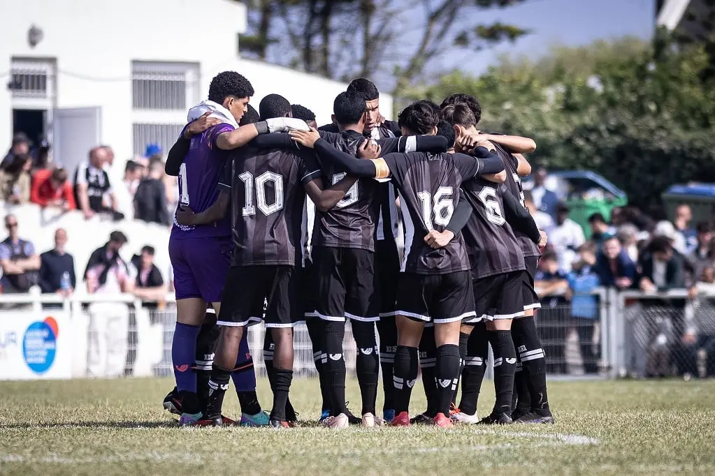 Elenco do Ceará reunido durante disputa do Festival D’Armor