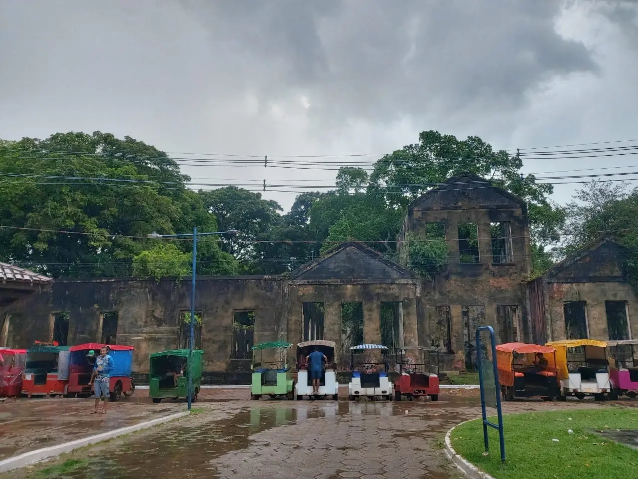 Motorretes estacionadas