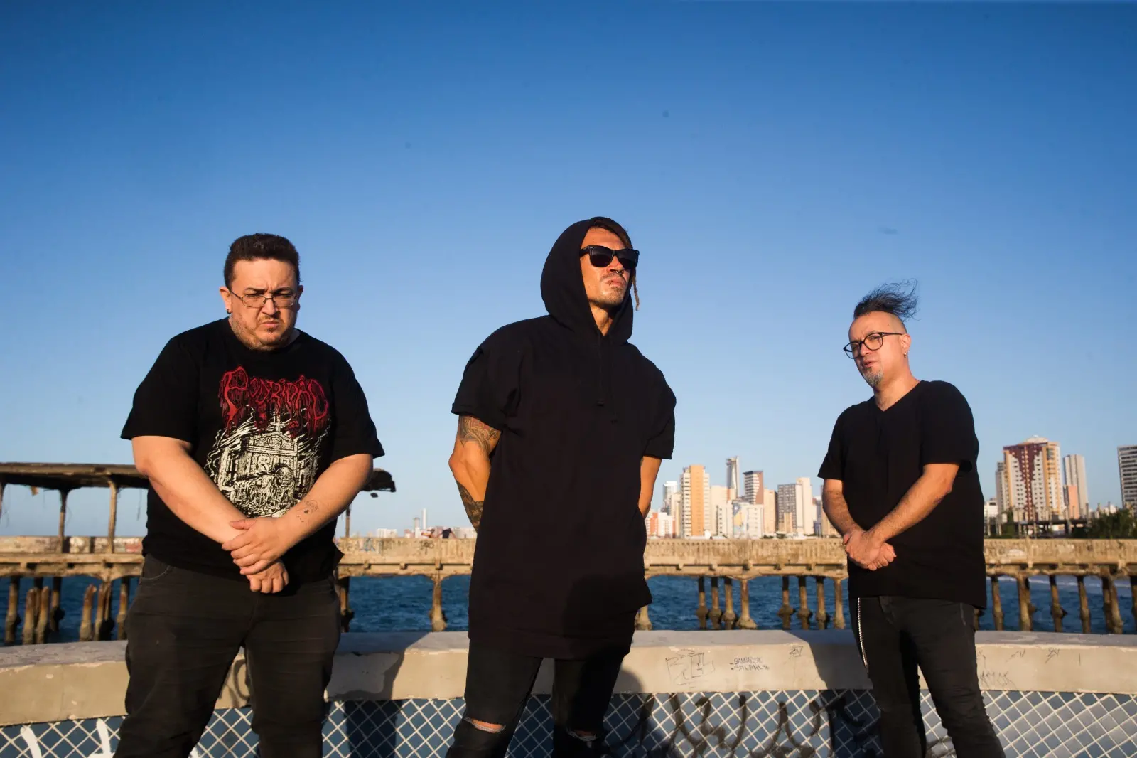 Um dos principais nomes do pós-punk brasileiro, Plastique Noir completa 20 anos em 2025