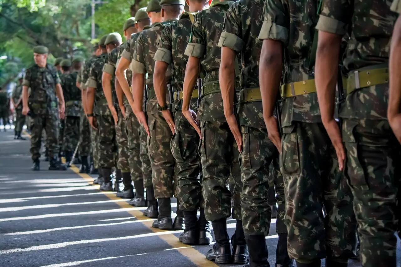 Prazo para alistamento militar obrigatório termina nesta terça (30); veja como funciona