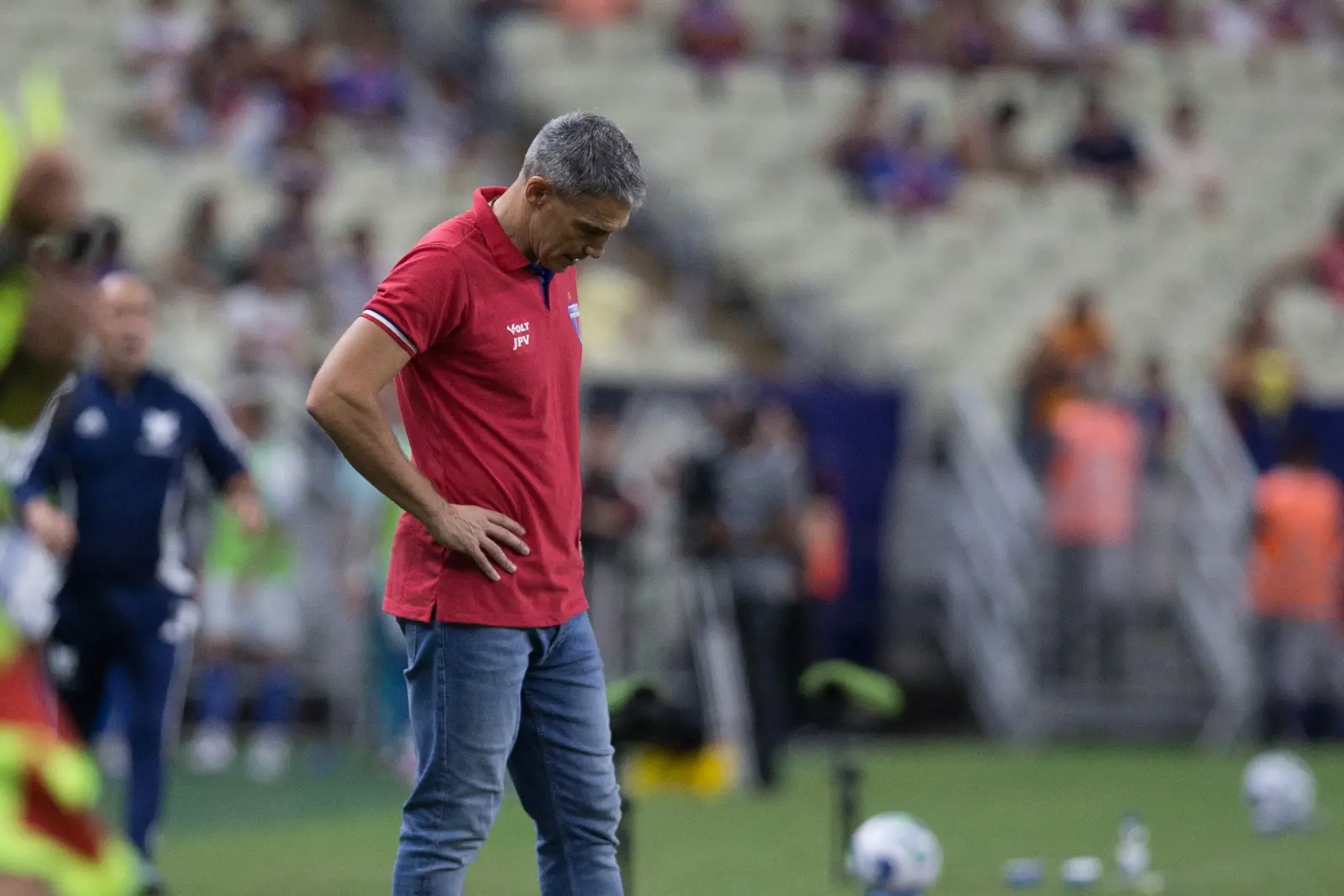 Vojvoda pode deixar Fortaleza