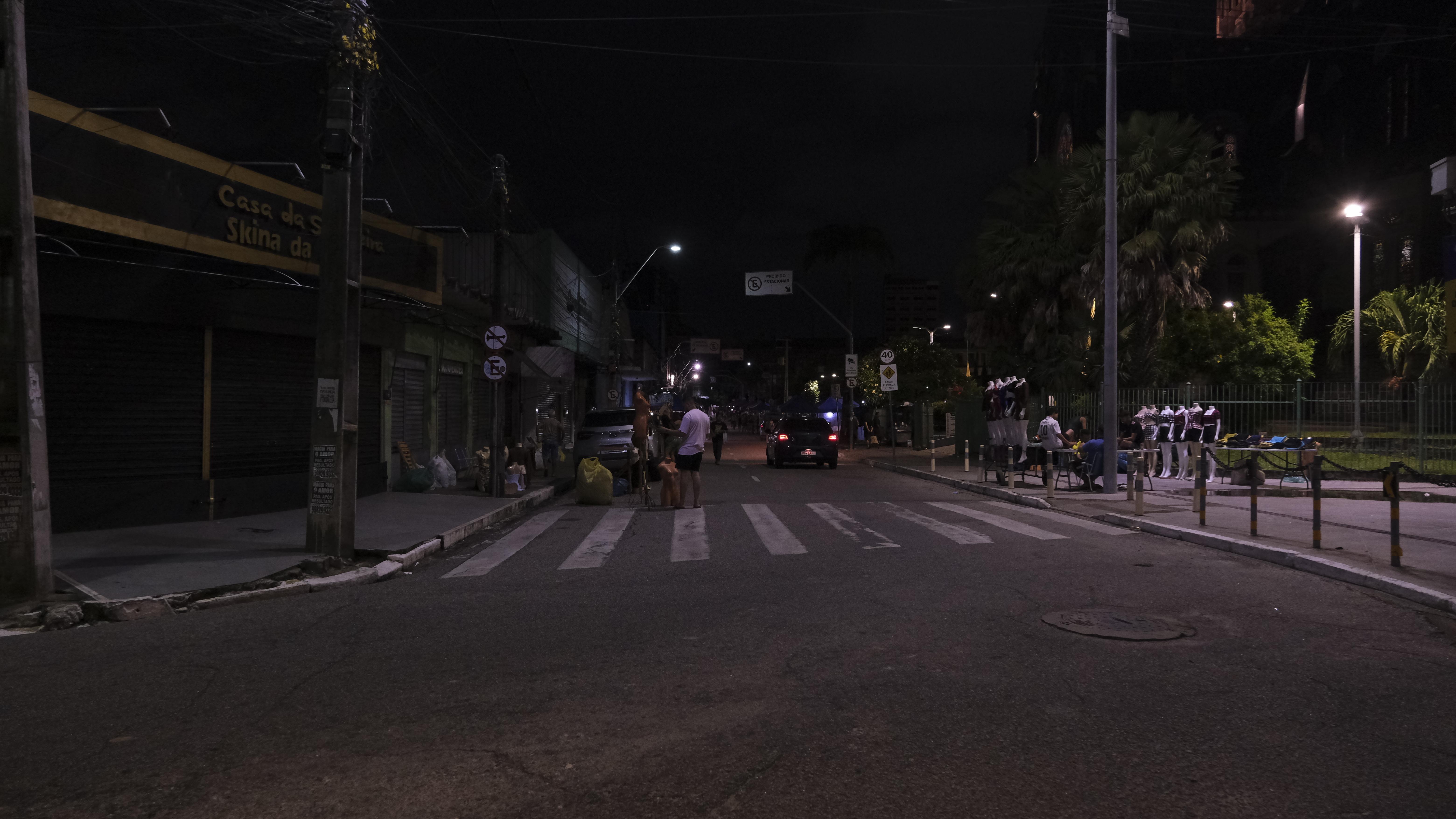 Feira da Madrugada no cruzamento das ruas São José com Sobral