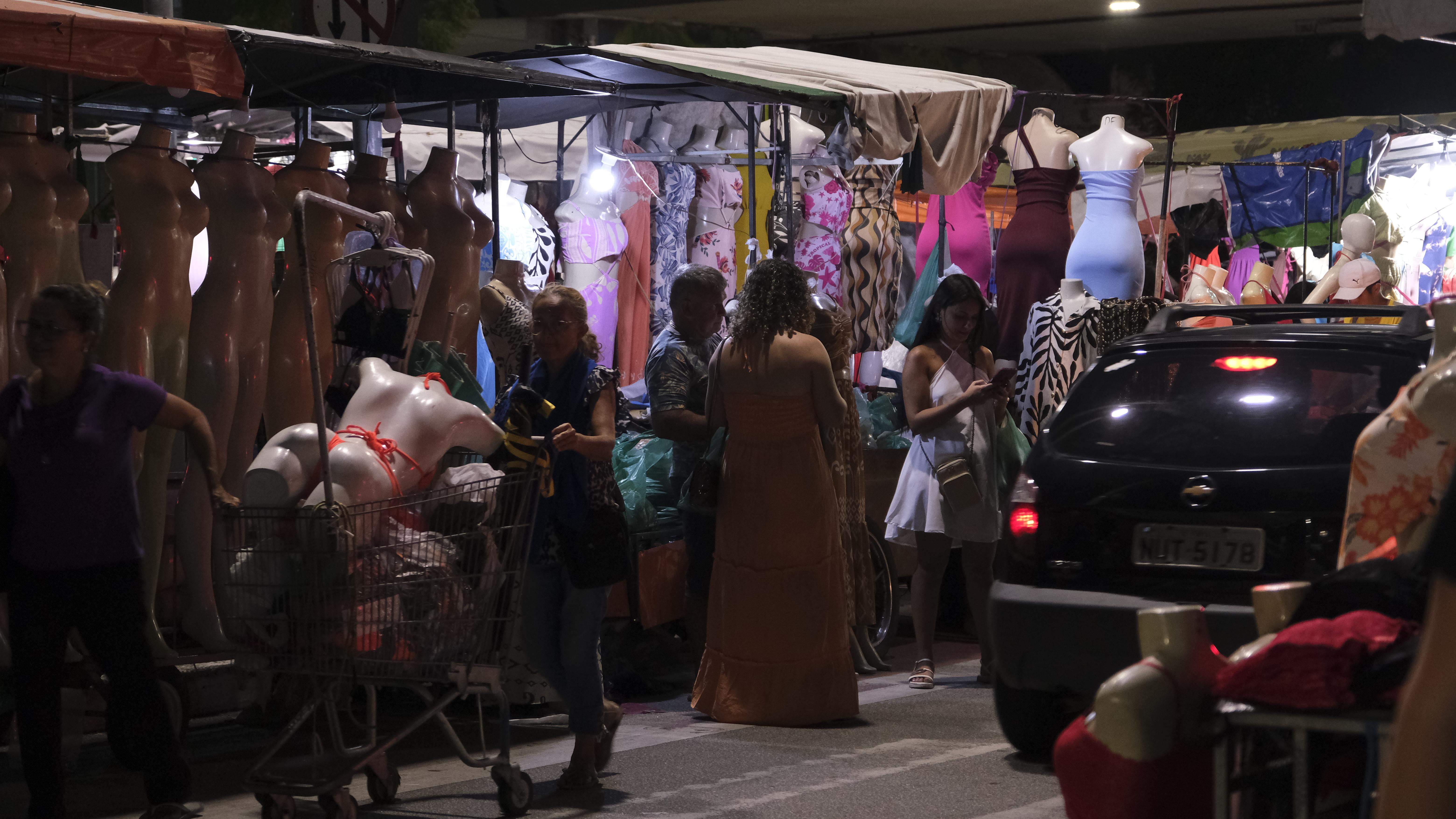 Movimentação da Feira da Madrugada