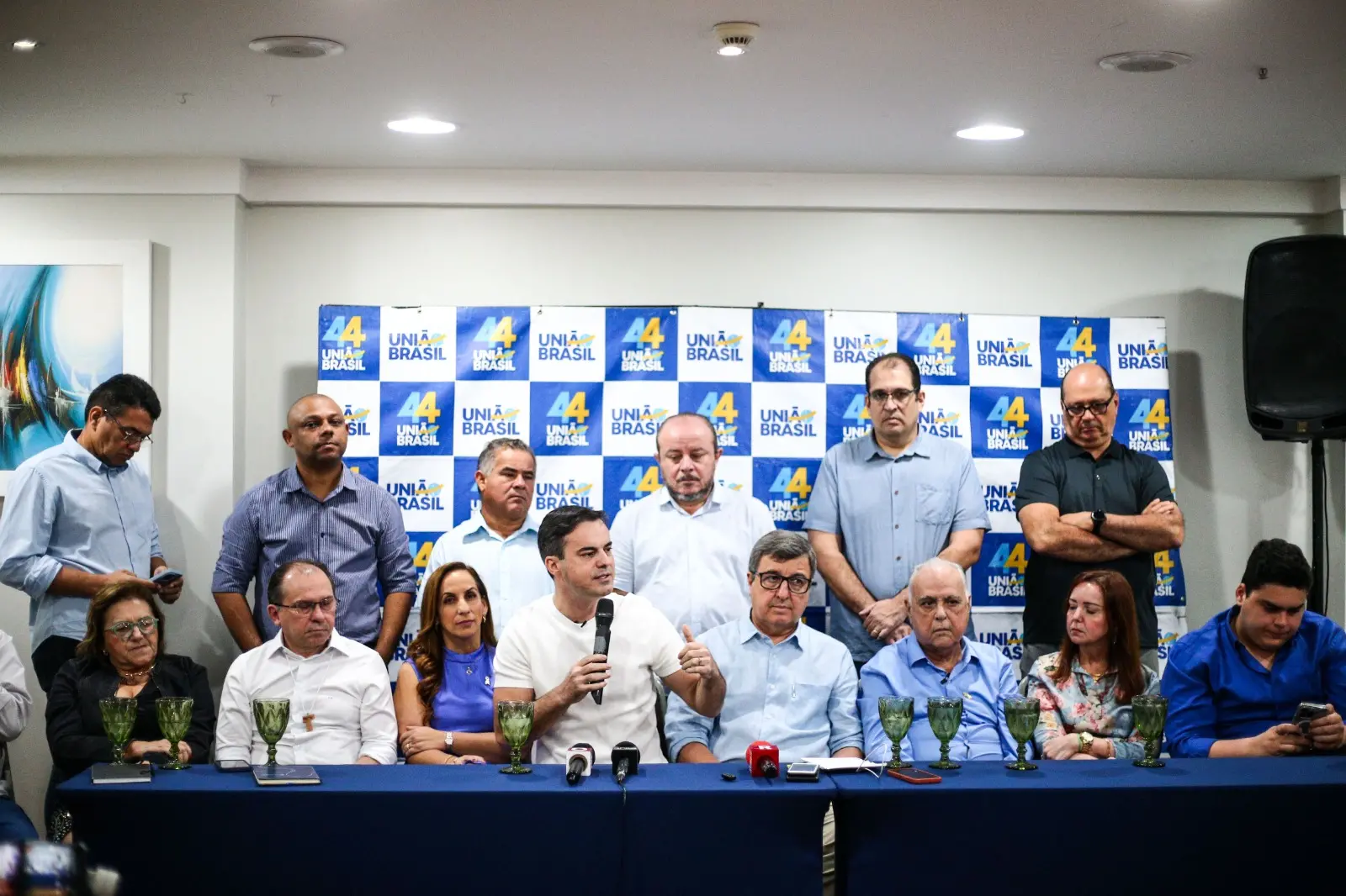 Capitão Wagner e seus aliados durante coletiva de imprensa