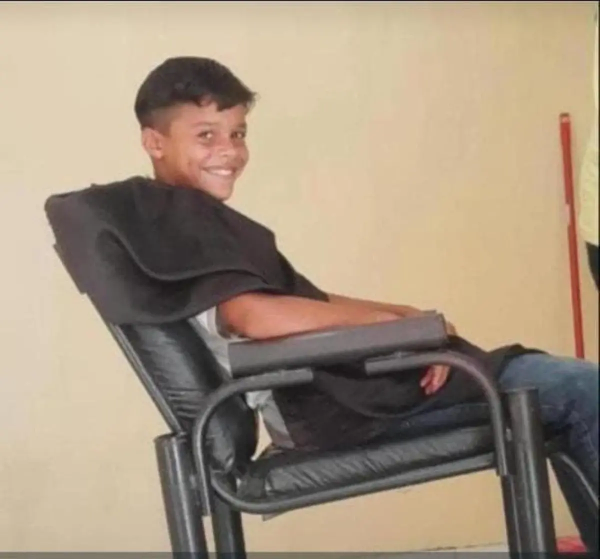 Foto do adolescente que foi encontrado morto após sair para vaquejada em Mauriti, no Ceará