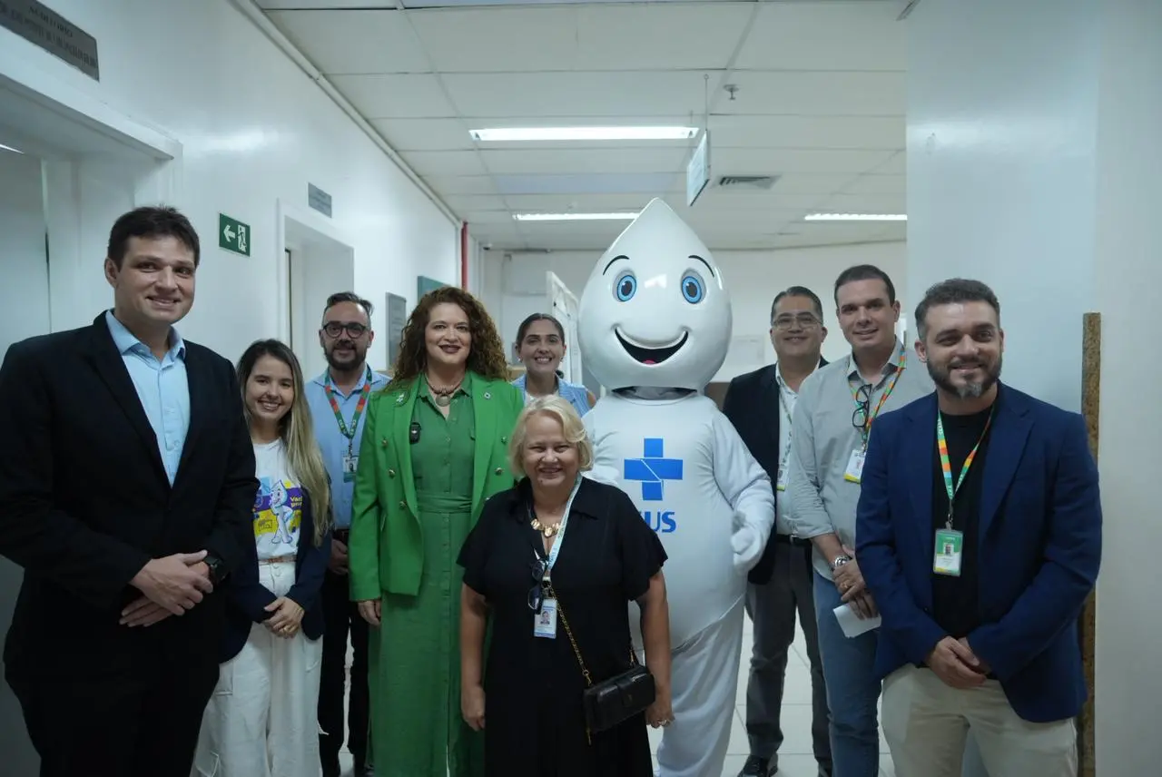 Profissionais em uma unidade hospitalar, para ilustrar matéria sobre Super Centro para Diagnóstico do Câncer