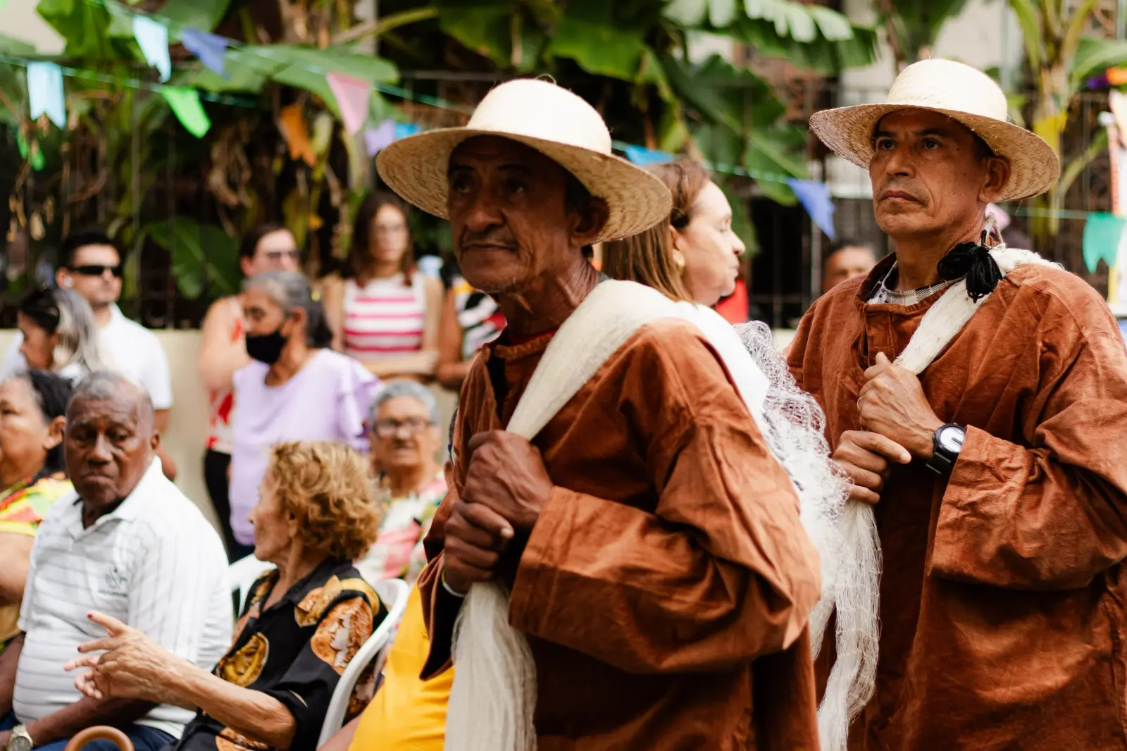 Festa une devoção e cultura popular