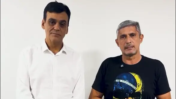 foto do Coronel Aginaldo, marido de Carla Zambelli, ao lado do prefeito de Caucaia, Naumi Amorim