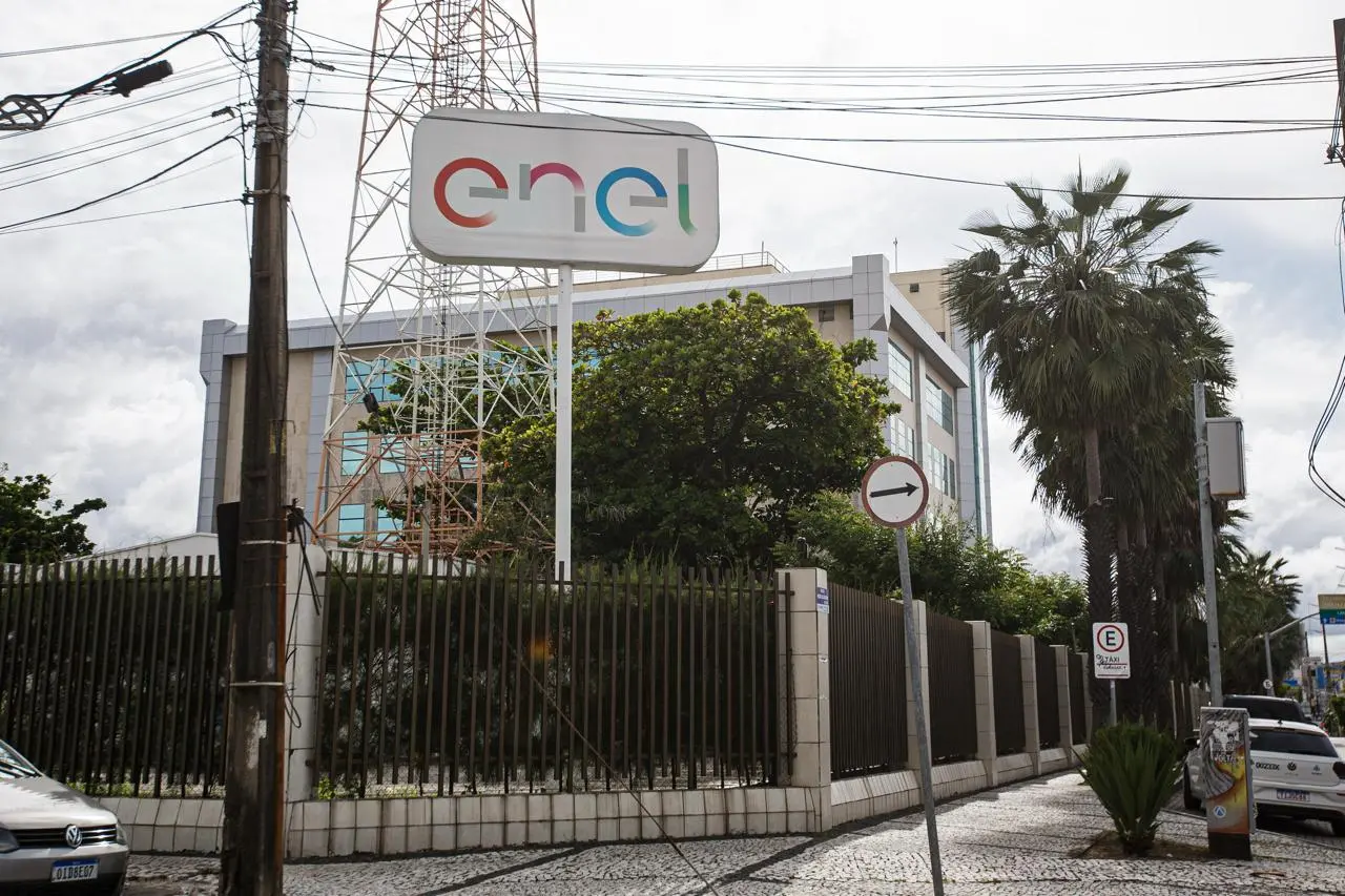 Fachada da sede da Enel Ceará em Fortaleza