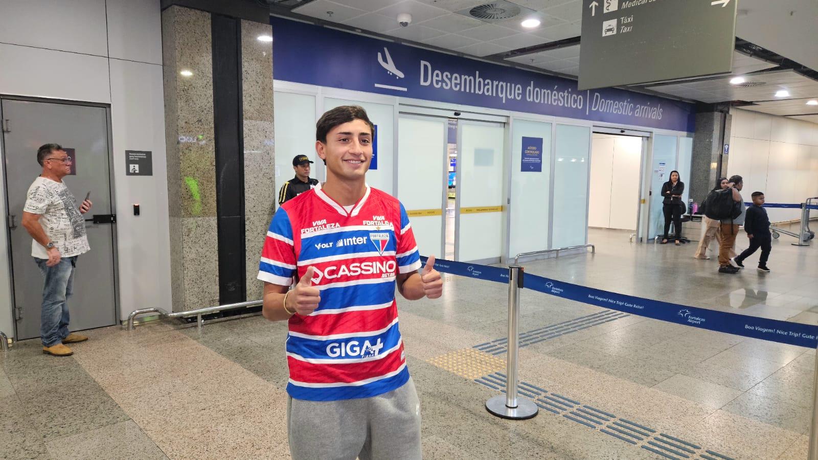 Foto de José Herrera desembarca em Fortaleza como novo reforço do Leão até 2030