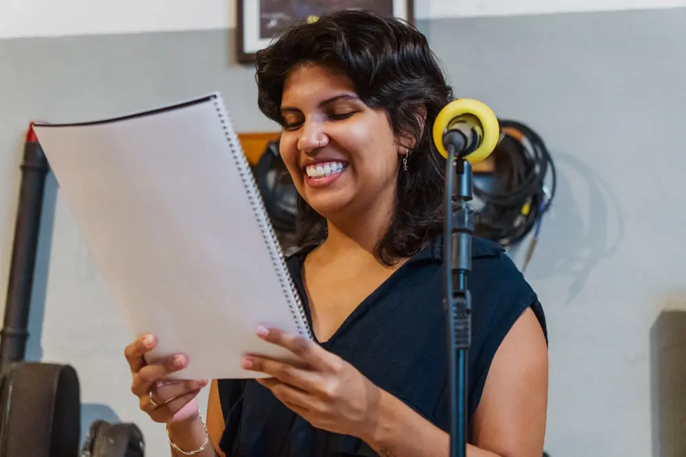 Na imagem, a atriz Maana Ferreira interpreta a personagem Esperança no projeto O Livro das Guardiãs II