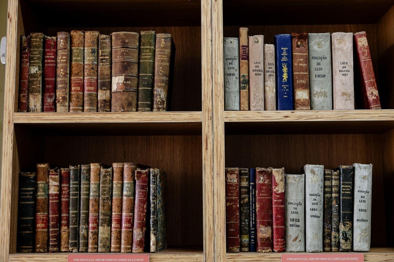 Acervo do setor de Obras Raras da Bece guarda mais de 10 mil itens e está em expansão constante