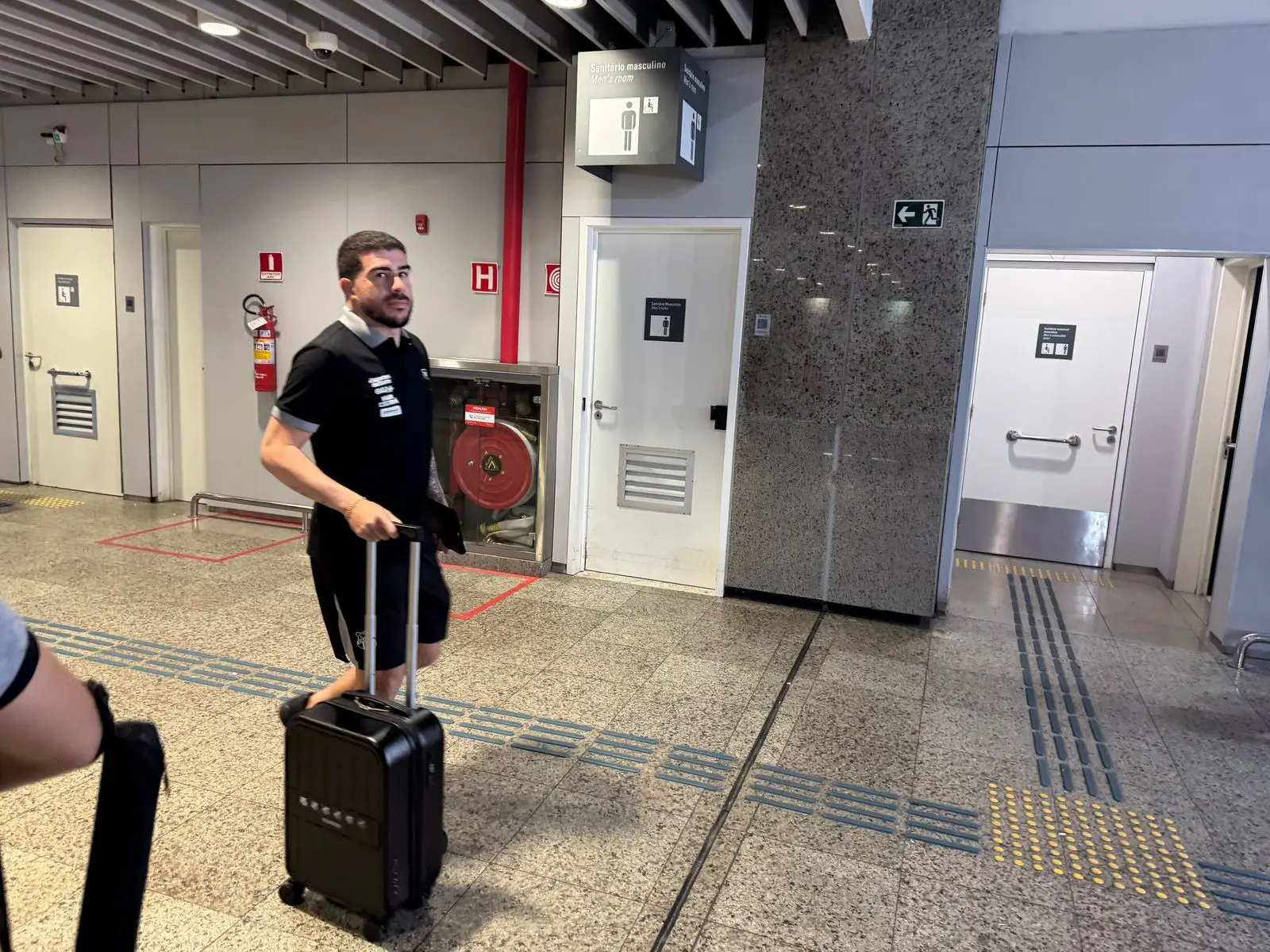 Richardson retorna e viaja com o Ceará