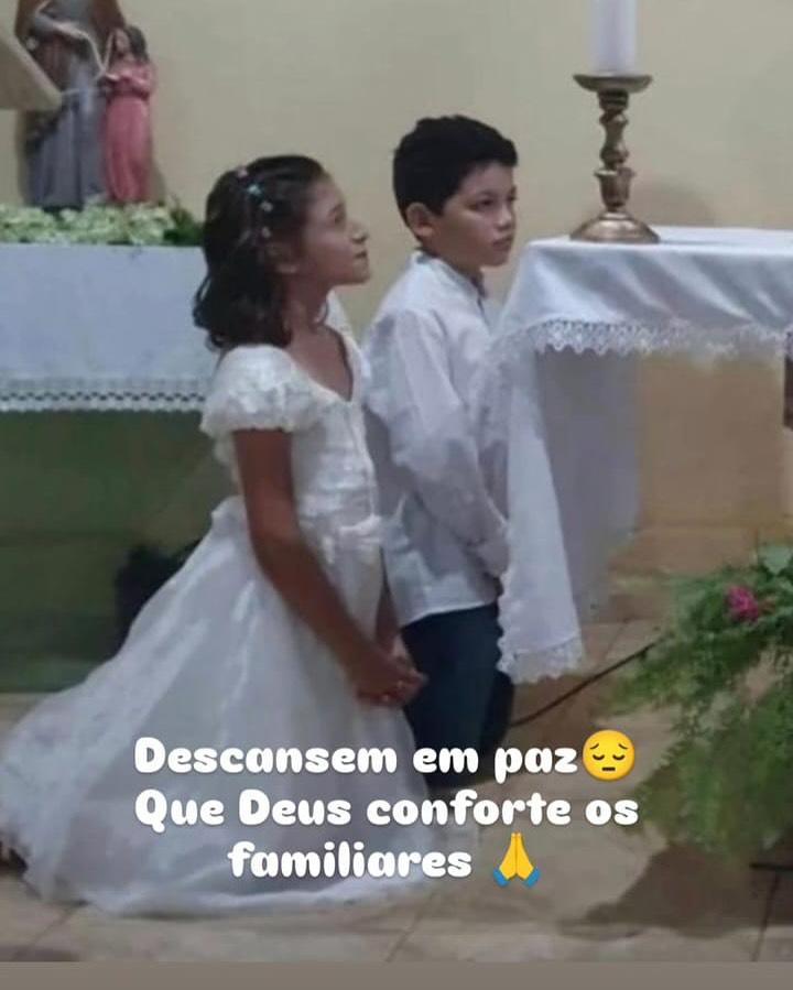 Foto de adolescentes que morreram afogados em lagoa no Ceará