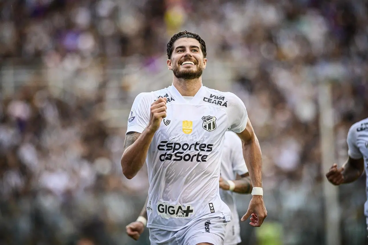 Pedro Raul em ação pelo Ceará