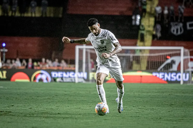 Ceará vence o Sport nos pênaltis e garante vaga na semifinal da Copa do Nordeste.