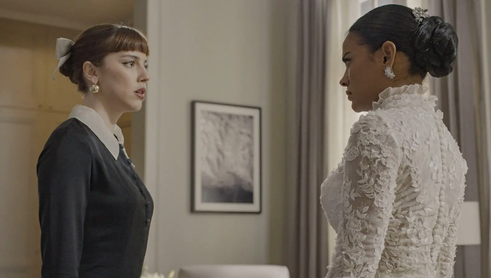 Solange confronta Fátima em festa de casamento