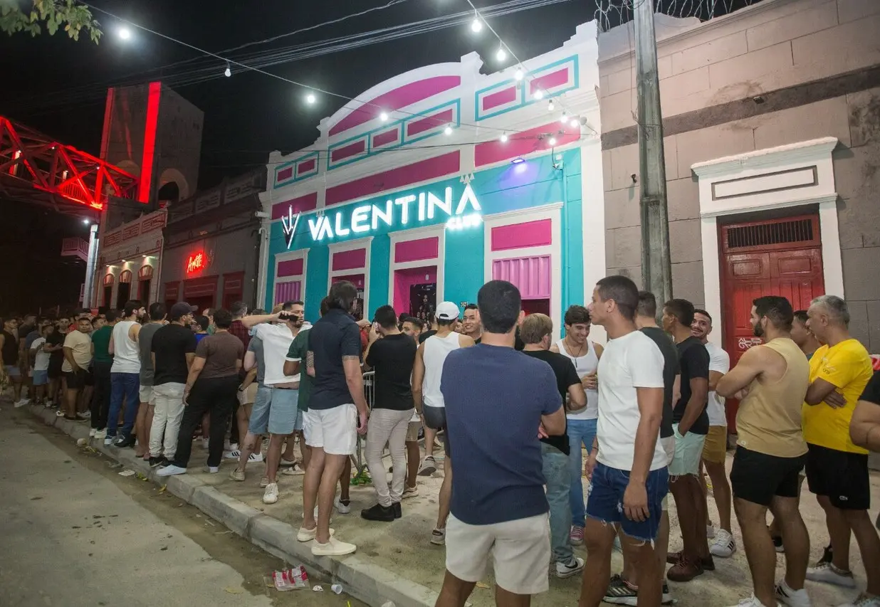 Boate foi reinaugurada em novo prédio na rua José Avelino, ao lado da Amsterdam