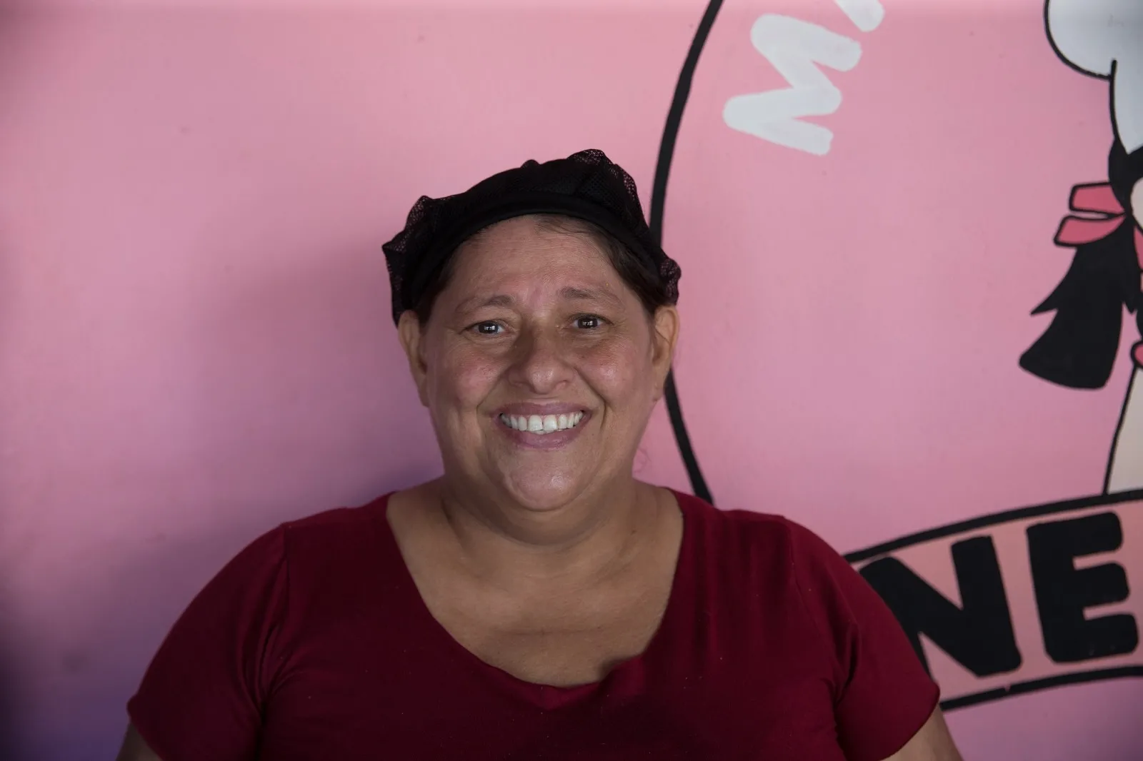 Ivoneide tem uma marmitaria dentro do residencial, e precisa fechar o comércio para buscar correspondências ou encomendas em um bairro vizinho