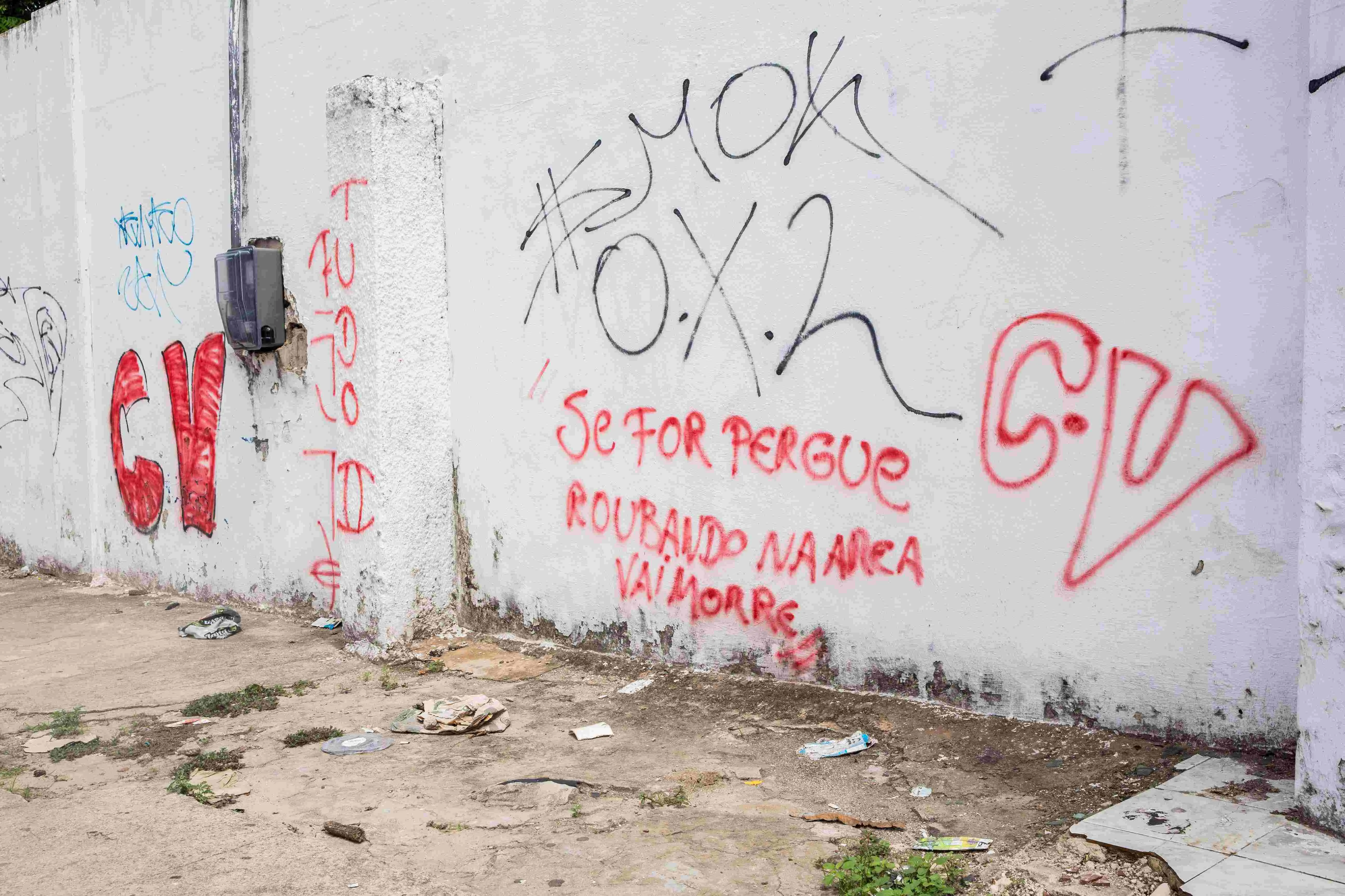 Pixações do Comando Vermelho em Fortaleza