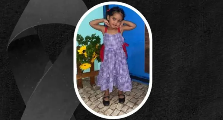 Foto de menina que morreu após pneu cair sobre ela no Ceará