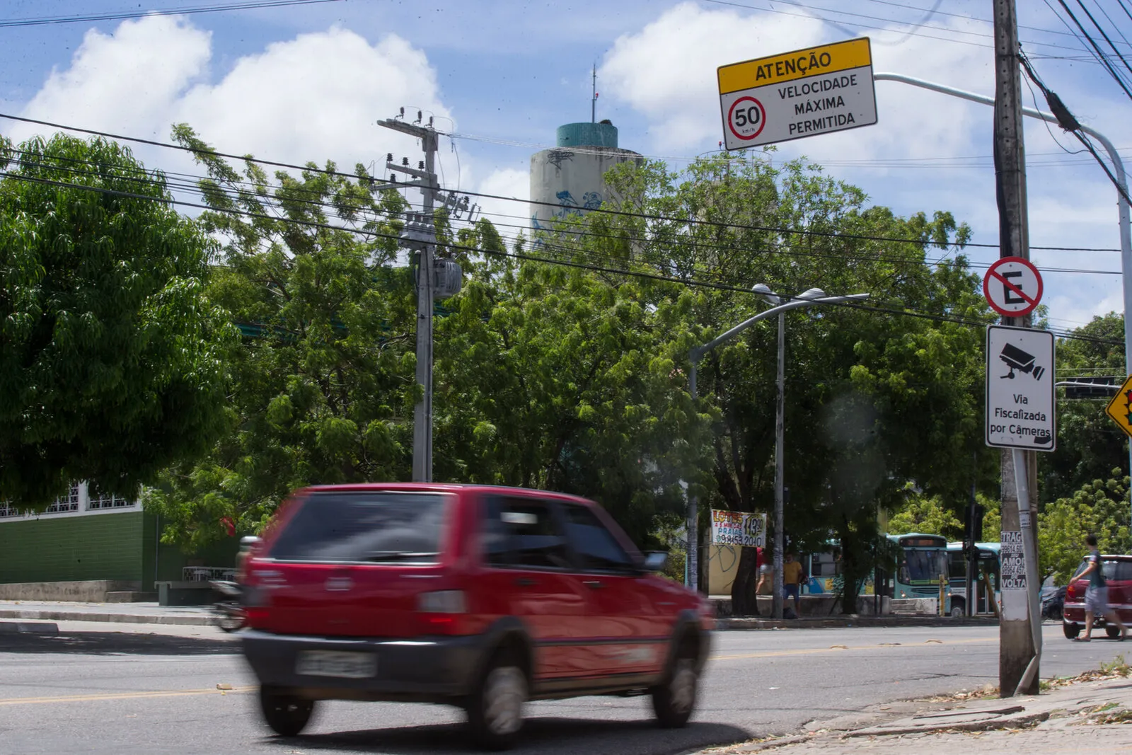 Além de ter a CNH suspensa, condutores precisam pagar multas, muitas vezes multiplicadas por agravantes