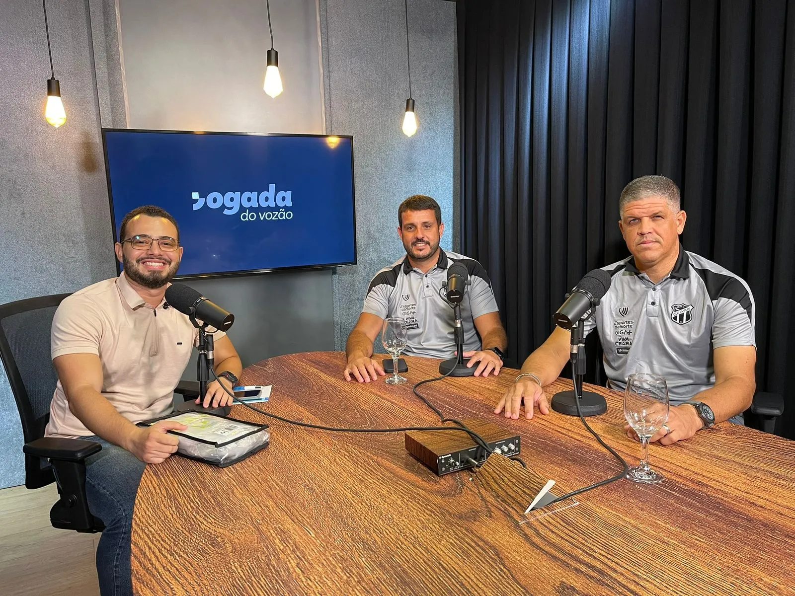 Samuel Conrado mediou a conversa com Marcos Paulo Gontijo e Everaldo Santana