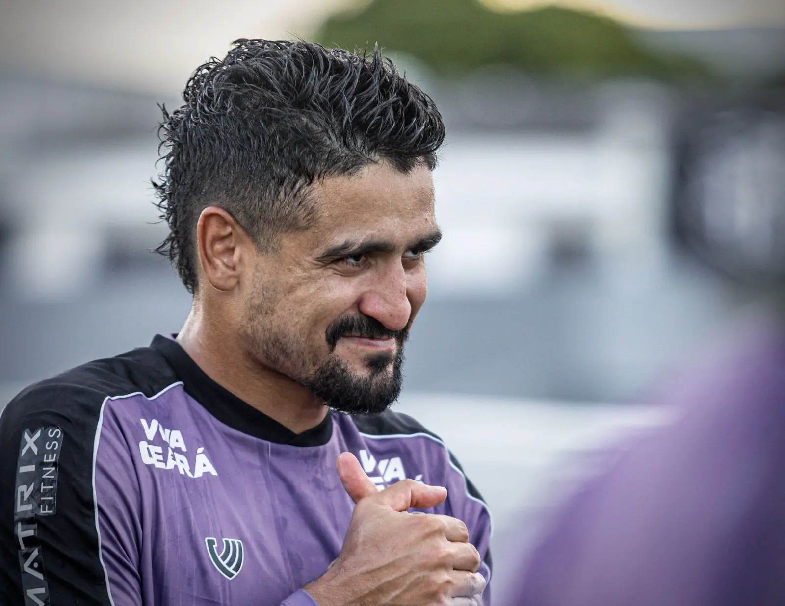 Ramon Menezes com a camisa do Ceará em treinamento