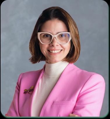 Lara Praça é advogada