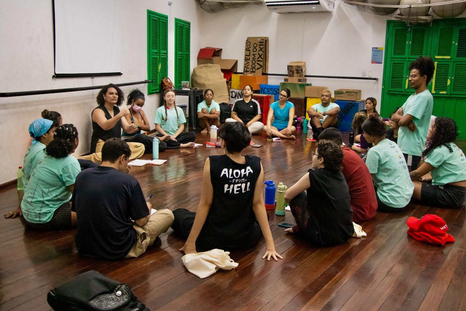 Atividades da residência serão realizadas no Theatro José de Alencar