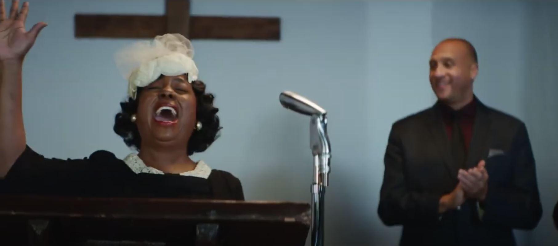 cena do filme A História de Mahalia Jackson