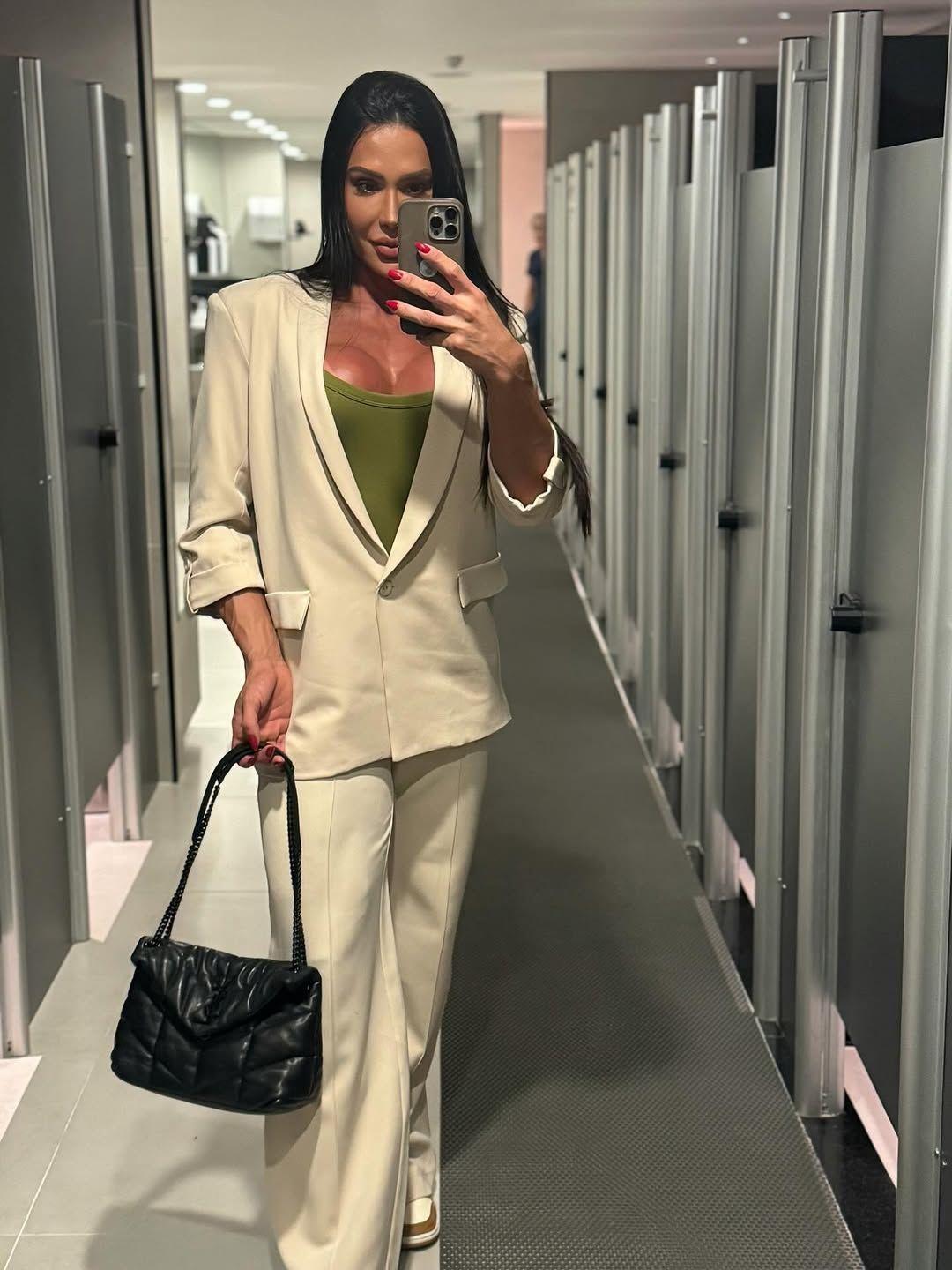 Gracyanne deu entrada no divórcio de Belo