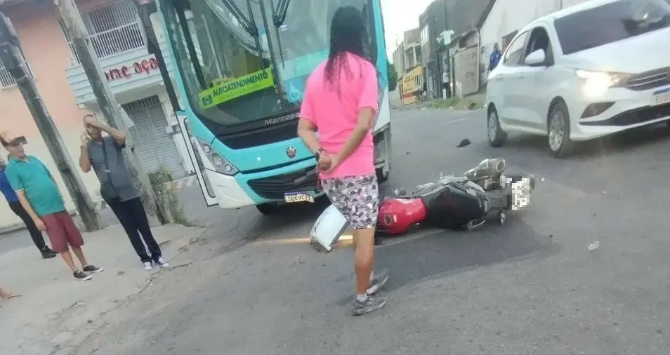 Imagens dos veículos envolvido em colisão no Bom Jardim