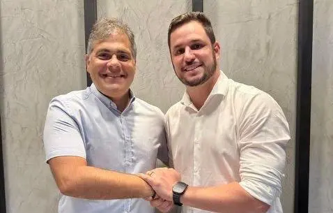 o vice-prefeito de Mulungu, Geovane Vinhas, como novo presidente e como vice, o vice-prefeito de Itaitinga, Celso Rodrigues.