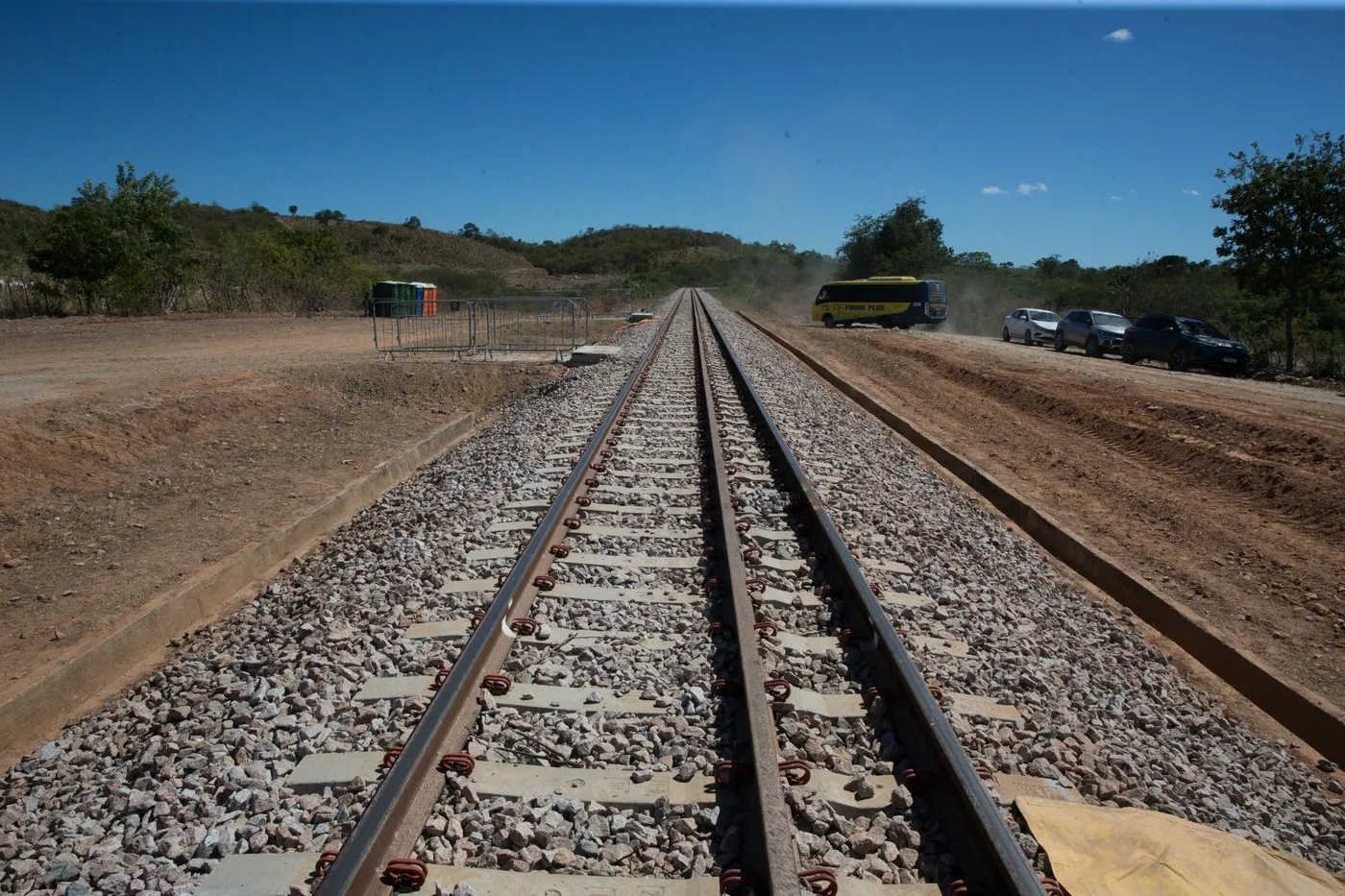 Ferrovia Transnordestina está sendo construída no interior do Ceará